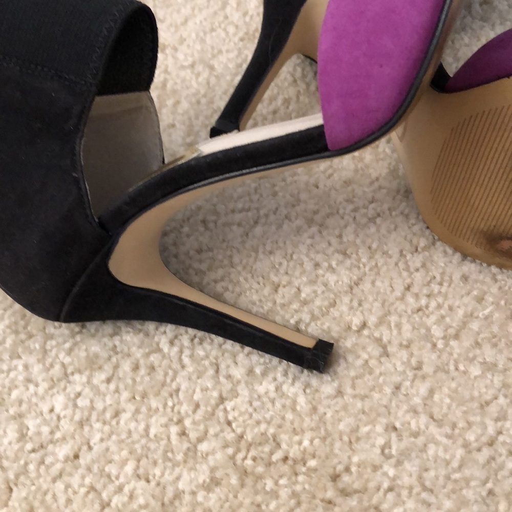 MKMichael Kors Boutique Stiletto Booties BlackW/ Fuchsia Suede Like New Size5.5 - Picture 5 of 7